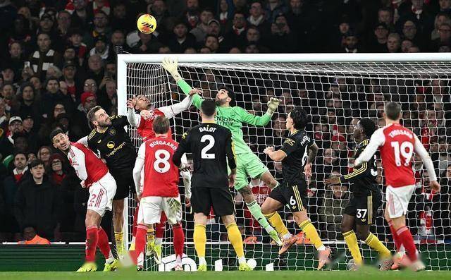 乐动网址-曼联主场战胜沃特福德,继续追赶阿根廷