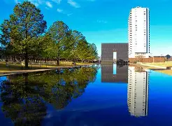 LD 乐动APP下载-威斯布鲁克和雷霆球员亚历山大